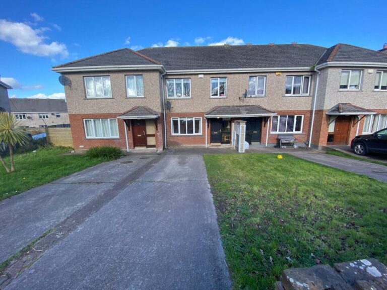 3-bed sold for sale at 31 Pembroke Grove, Pembroke Wood, Passage West, Co. Cork, T12 F64V